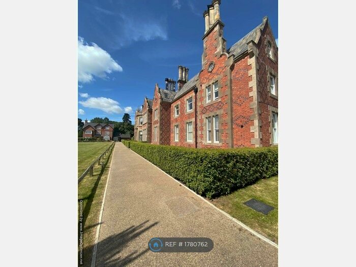 2 Bedroom Flat To Rent In Blencowe Close, Backford, Chester, CH1