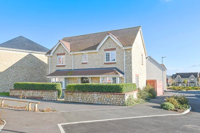 4 Bedroom Detached House For Sale In Longfield Drive, Wedmore, BS28