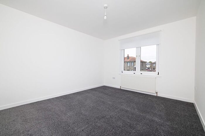 2 Bedroom Flat To Rent In Glenclova Terrace, Dundee, DD3