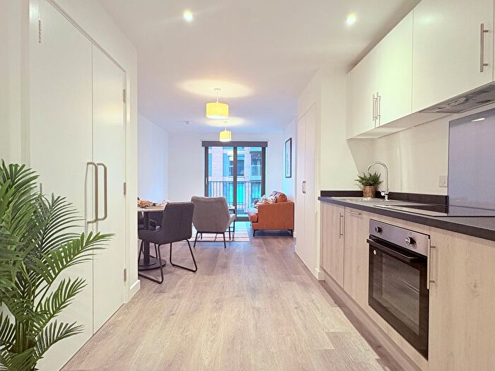 Studio To Rent In New Baillie Street, Rochdale, OL16