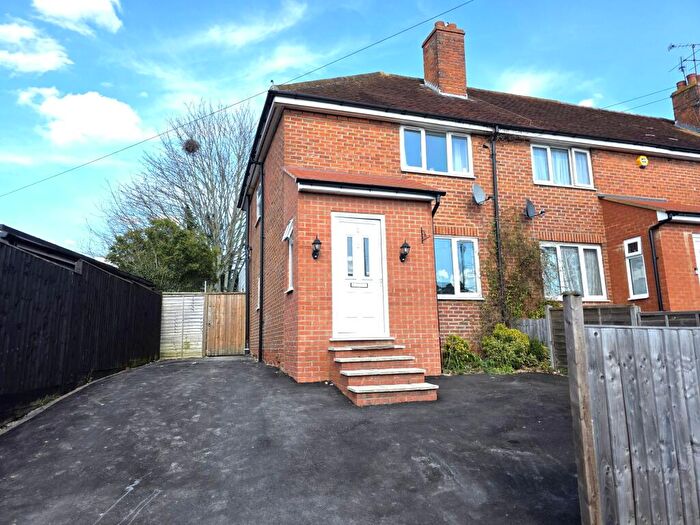 2 Bedroom End Of Terrace House For Sale In Callington Road, Reading, RG2