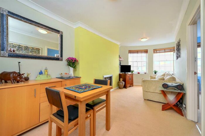 2 Bedroom Flat To Rent In Chichester Place, Brighton, BN2