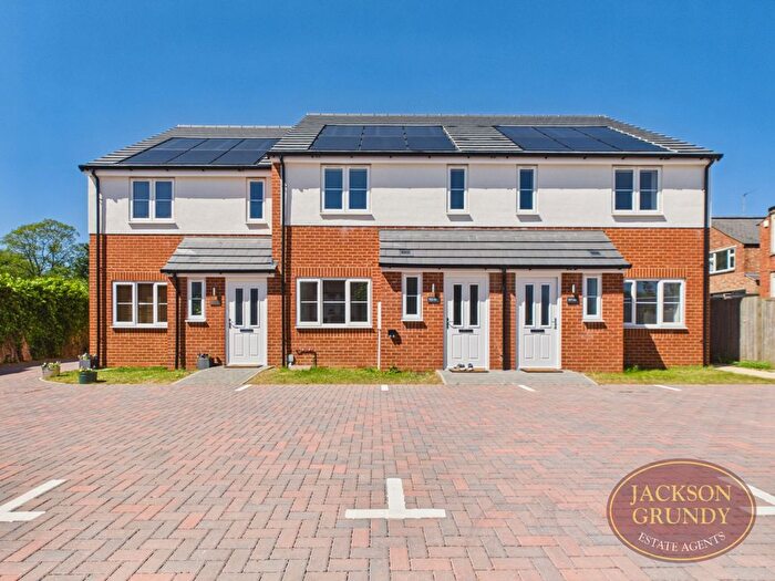 3 Bedroom Terraced House For Sale In Balmoral Road, Queens Park, NN2