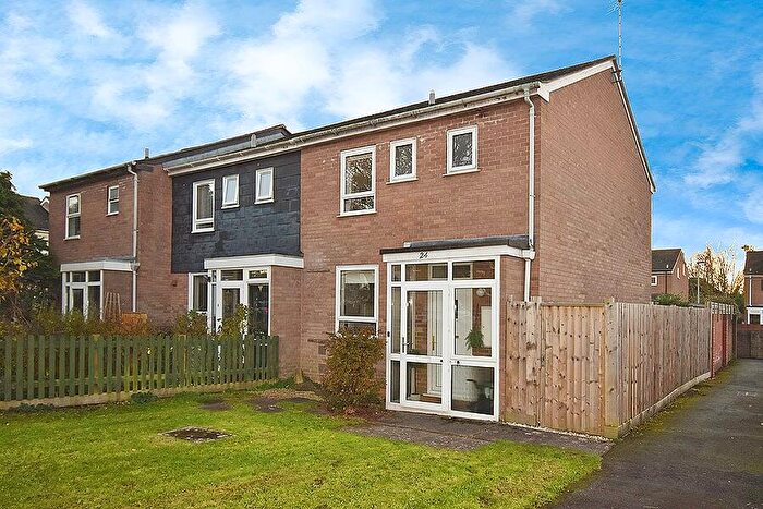 3 Bedroom End Of Terrace House For Sale In Chanter Court, Bishop Westall Road, Exeter, EX2