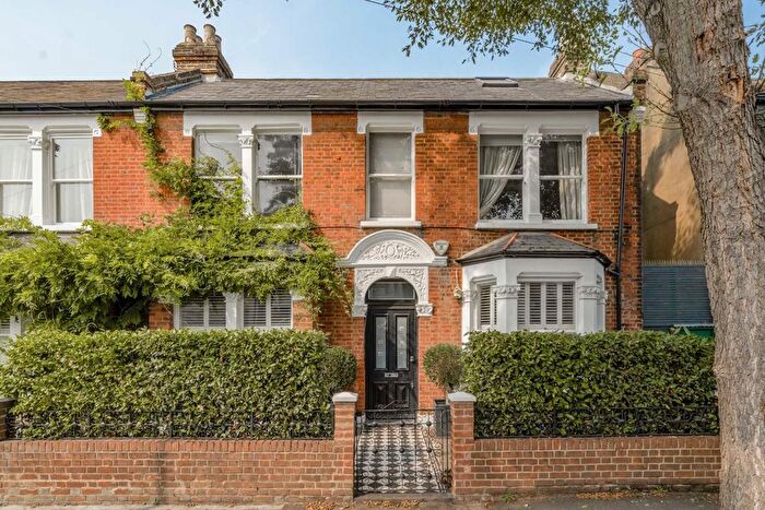 5 Bedroom Property To Rent In Whitehall Gardens, Chiswick, W4