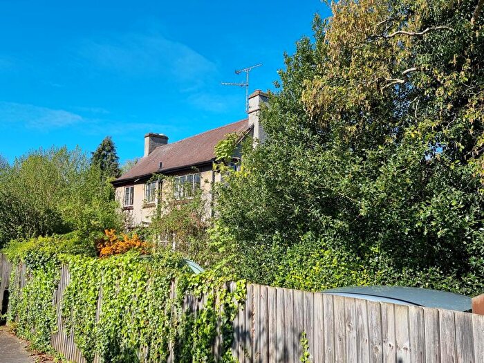 3 Bedroom Detached House For Sale In Capron Road, Leagrave, Luton, LU4