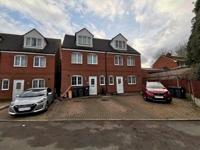 4 Bedroom Semi-Detached House To Rent In Radnor Close, Rubery, B45