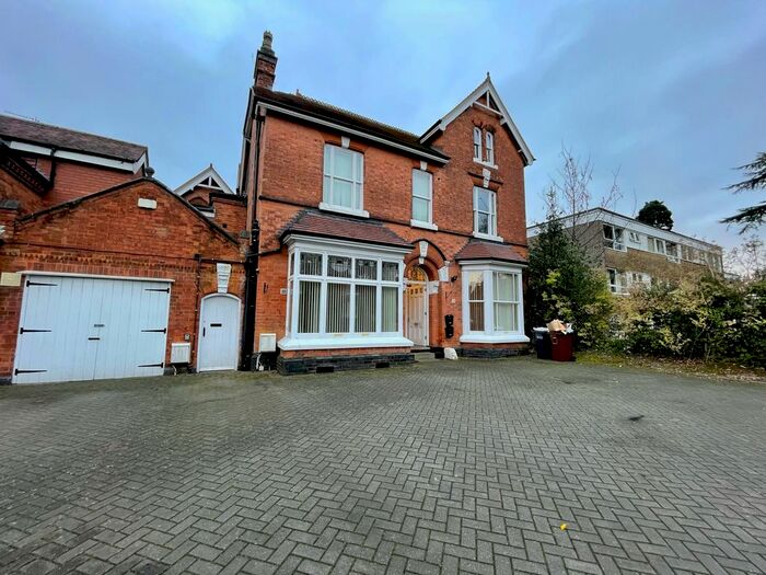 2 Bedroom Flat To Rent In St. Bernards Road, Solihull B92