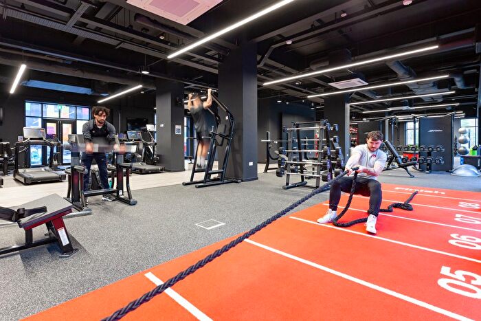 1 Bedroom Flat To Rent In Morfa Road, Swansea, SA1