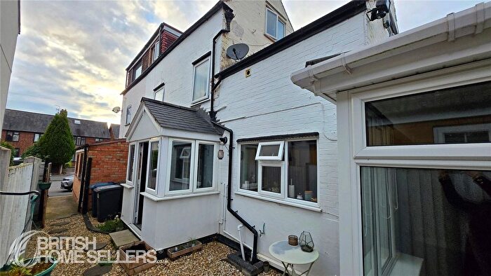 3 Bedroom Semi-detached House For Sale In Wilford Road, Ruddington, Nottingham, Nottinghamshire, NG11