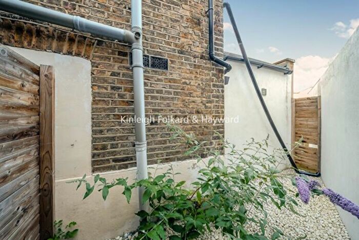 2 Bedroom Apartment To Rent In Melbourne Grove East Dulwich, SE22
