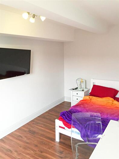 7 Bedroom Flat To Rent In **£pppw Including Bills** Derby Road, NG7