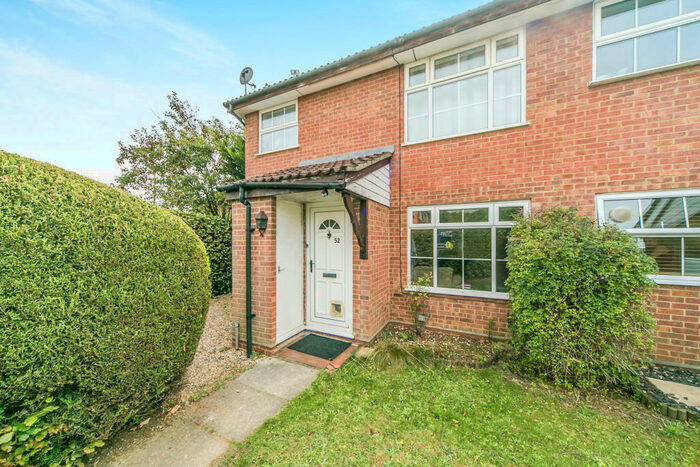 1 Bedroom Maisonette To Rent In Armstrong Way, Woodley, RG5