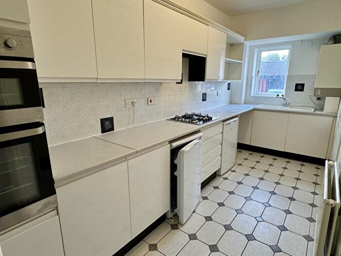 1 Bedroom Flat To Rent In Queens Road, Hoylake, CH47