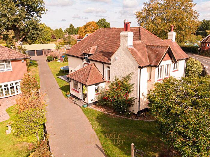 5 Bedroom Detached House For Sale In Copthorne Bank, Copthorne, RH10