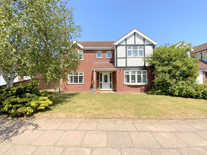 4 Bedroom Detached House For Sale In Westkirke Avenue, Grimsby, DN33
