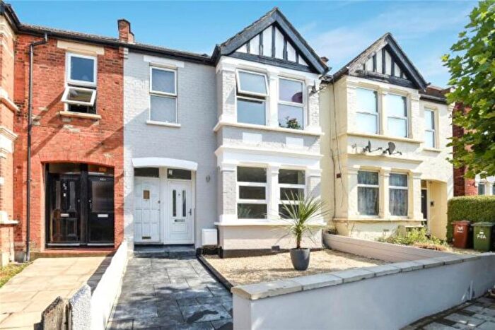 2 Bedroom Flat For Sale In Vaughan Road, Harrow, HA1