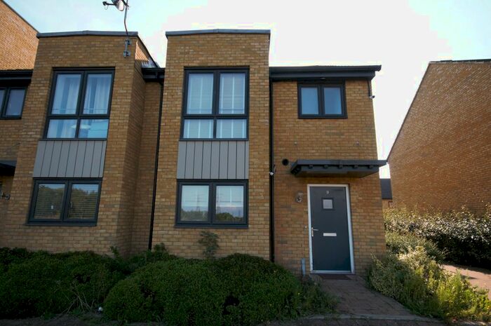 3 Bedroom End Of Terrace House To Rent In Riverside Wharf, Dartford, DA1