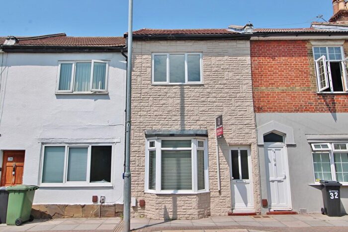 3 Bedroom Terraced House For Sale In Cromwell Road, Southsea, PO4