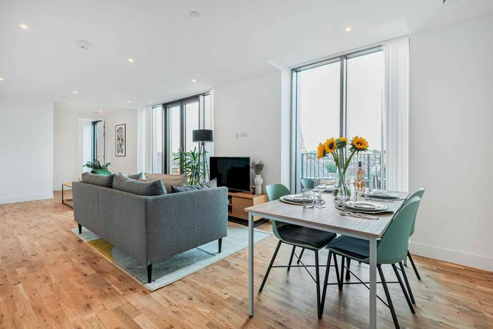 2 Bedroom Flat To Rent In Queens Road, Reading, RG1