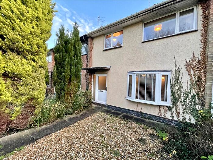 3 Bedroom Terraced House For Sale In Bank Walk, Burton-on-Trent, Staffordshire, DE13