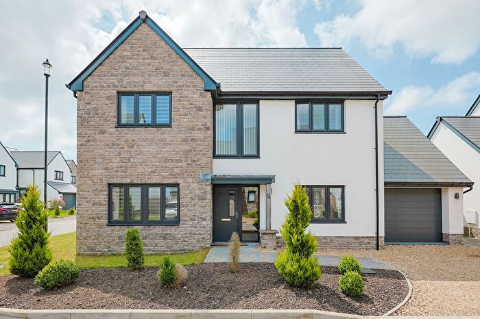 4 Bedroom Detached House For Sale In Beaumont Grove, Upper Killay, Swansea, SA2