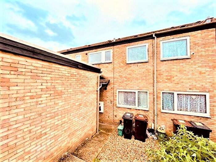 4 Bedroom House To Rent In Lugar Close, Colchester, CO4