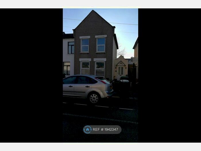 4 Bedroom End Of Terrace House To Rent In Poynton Road, London, N17