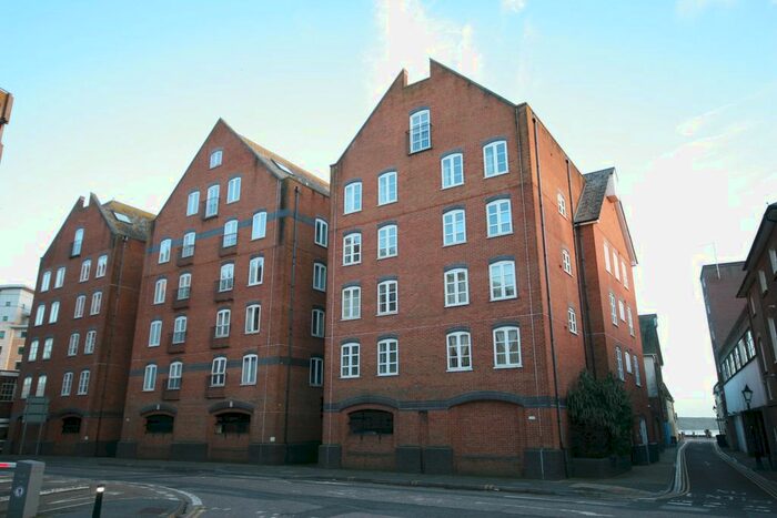 1 Bedroom Flat To Rent In Castle Street, Poole, BH15