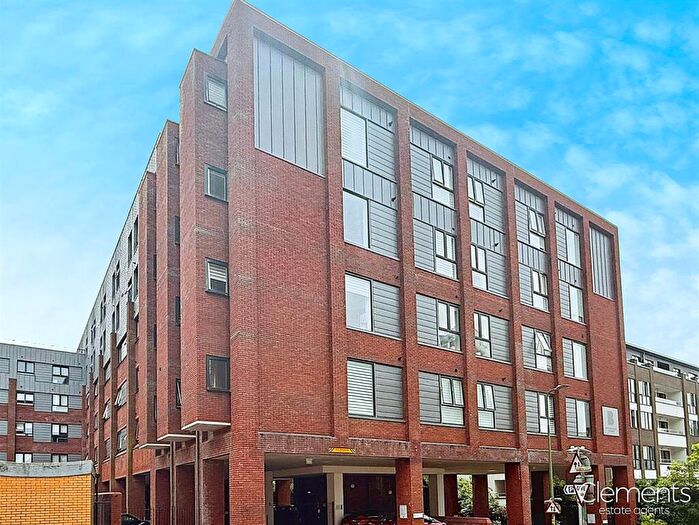 2 Bedroom Apartment To Rent In Bryanston Court, Hemel Hempstead, HP2