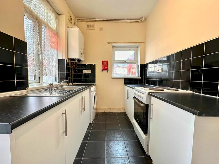 2 Bedroom Property To Rent In Watery Lane, Smethwick, B67