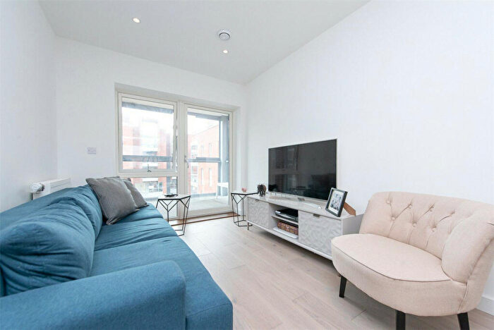 2 Bedroom Apartment To Rent In Burnell Building, Brent Cross, NW2