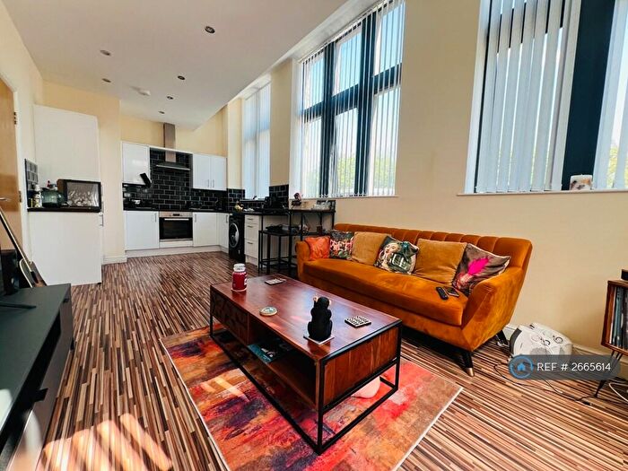 1 Bedroom Flat To Rent In Richardshaw Lane, Pudsey, LS28