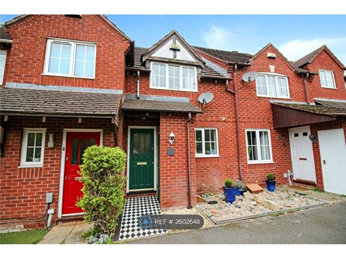 2 Bedroom Terraced House To Rent In Pennine Way, Swindon, SN25