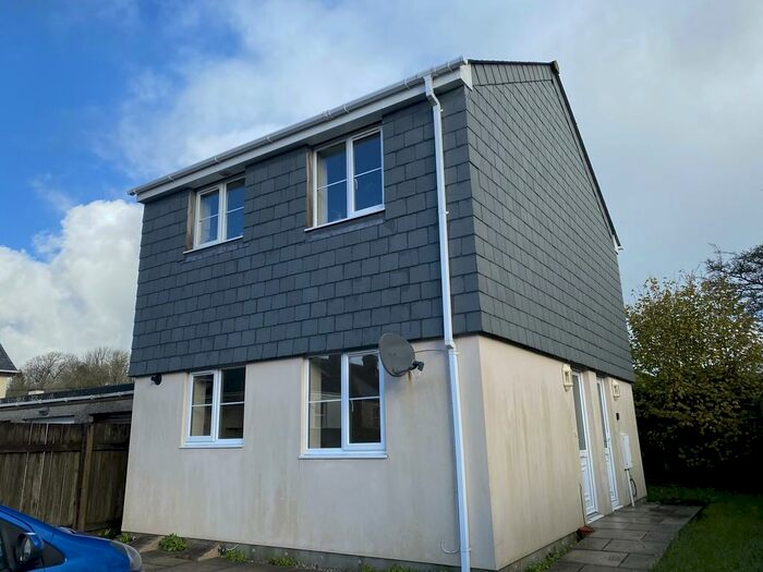 1 Bedroom Apartment To Rent In Victoria Court, PL14