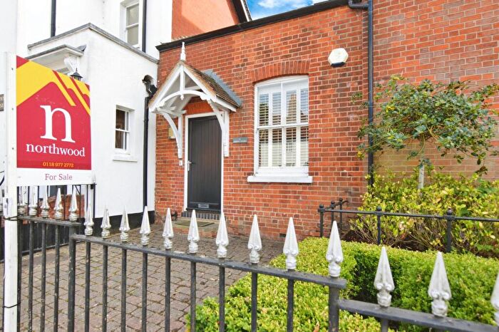 1 Bedroom Character Property For Sale In Hulbert Gate Shute End, Wokingham, RG40