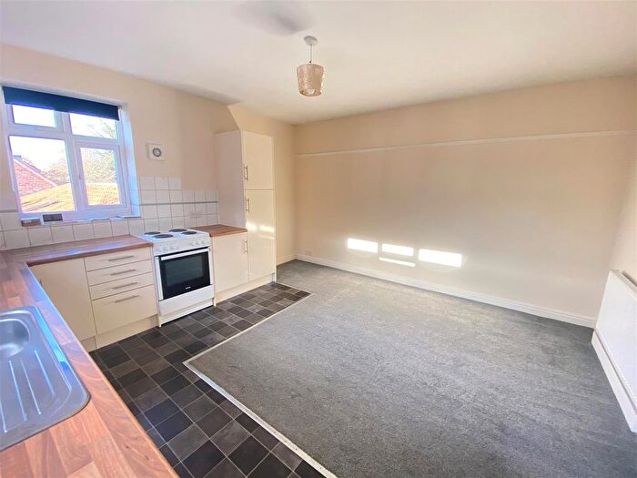 2 Bedroom Flat To Rent In High Street, Boroughbridge, York, YO51