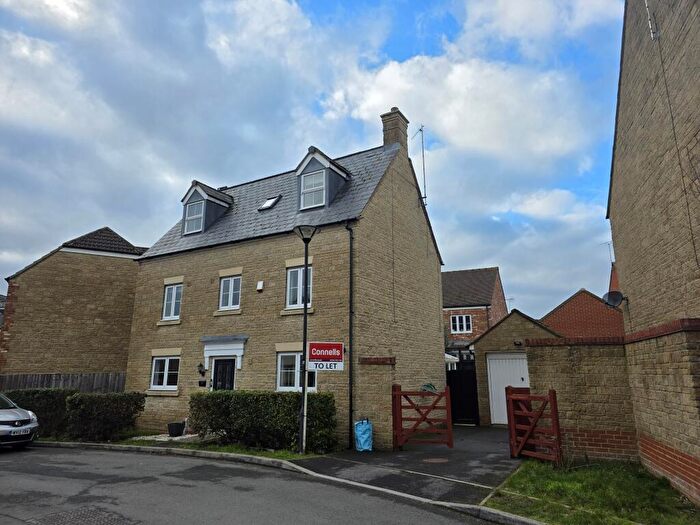 5 Bedroom Detached House To Rent In Winterbourne Road, Swindon, SN25