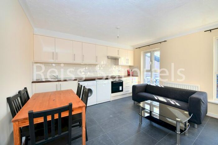 5 Bedroom Town House To Rent In Cahir Street, Isle Of Dogs, London, Isle Of Dogs, Docklands, London E14