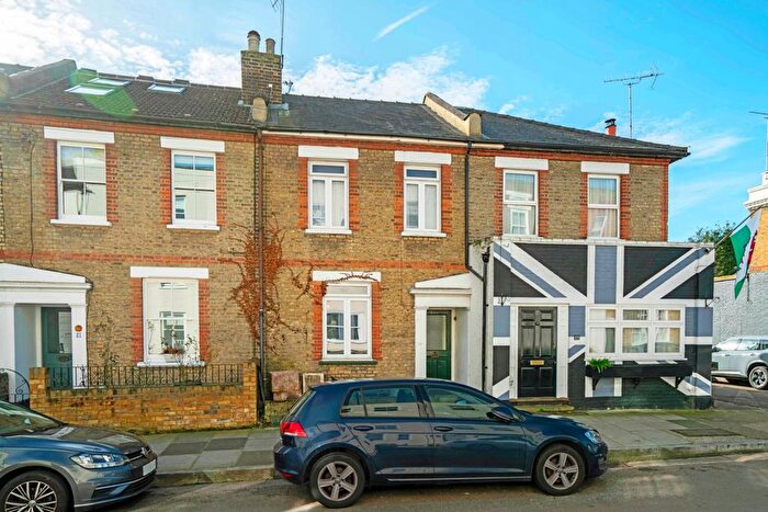 3 Bedroom Terraced House For Sale In Wick Road, Teddington, TW11
