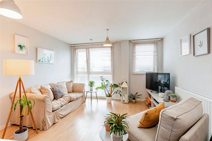 1 Bedroom Flat For Sale In Lime Kiln Road, Bristol, BS1