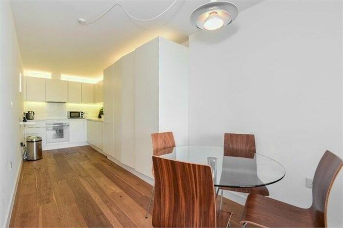 2 Bedroom Flat To Rent In Gazzano Building, - Topham Street, London, EC1R