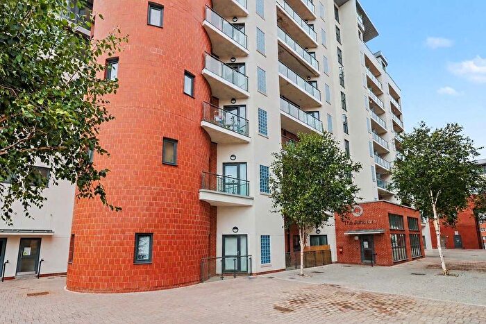 2 Bedroom Flat For Sale In The Junction, Grays Place, Slough, Berkshire, SL2