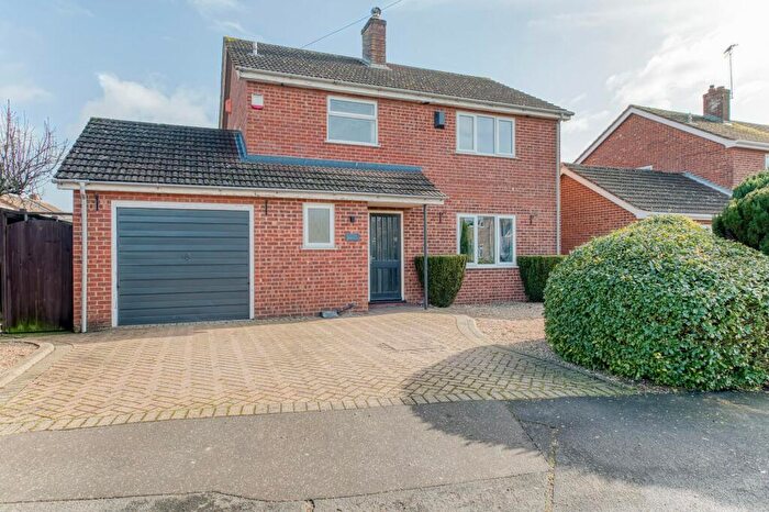 3 Bedroom Detached House For Sale In Watersfield Way, Dereham, NR19