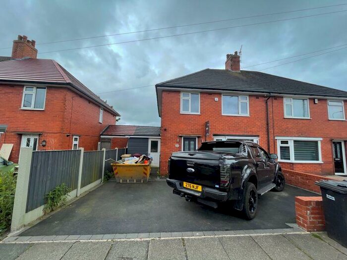 3 Bedroom Semi-Detached House To Rent In Vicarage Road, Blackrod, BL6