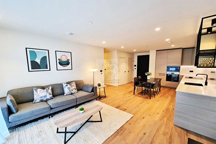 1 Bedroom Flat To Rent In Poplar Riverside, Poplar, E14