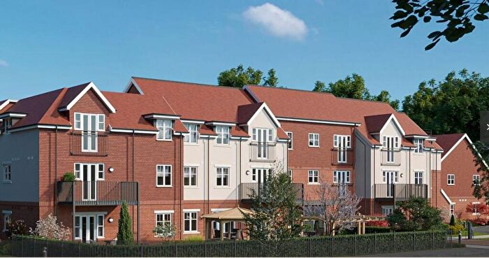 1 Bedroom Apartment For Sale In Haslemere Road, Liphook, GU30