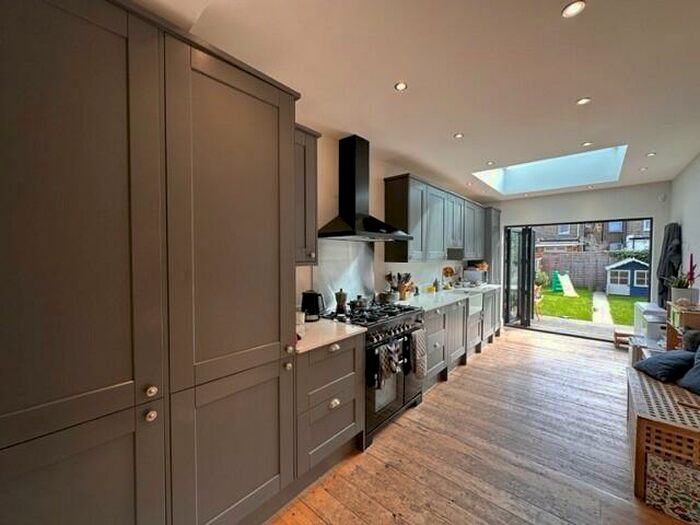 4 Bedroom Terraced House To Rent In Waterloo Road, Leyton, E10