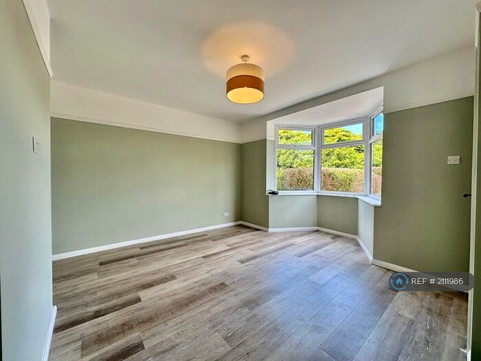 3 Bedroom End Of Terrace House To Rent In Midfield Way, Orpington, BR5