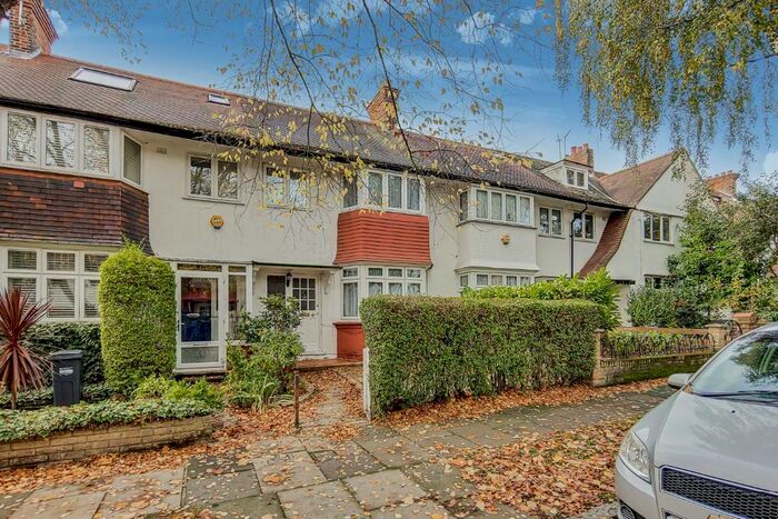 5 Bedroom Terraced House To Rent In Park Drive, London, W3